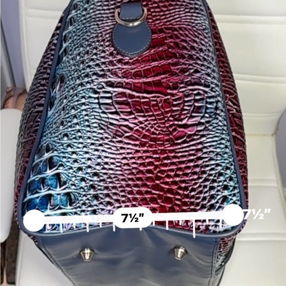 💎Elegant Multicolor Crocodile-Embossed Traveling Bag - Picture 3 of 5